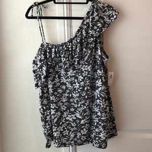 Old Navy top